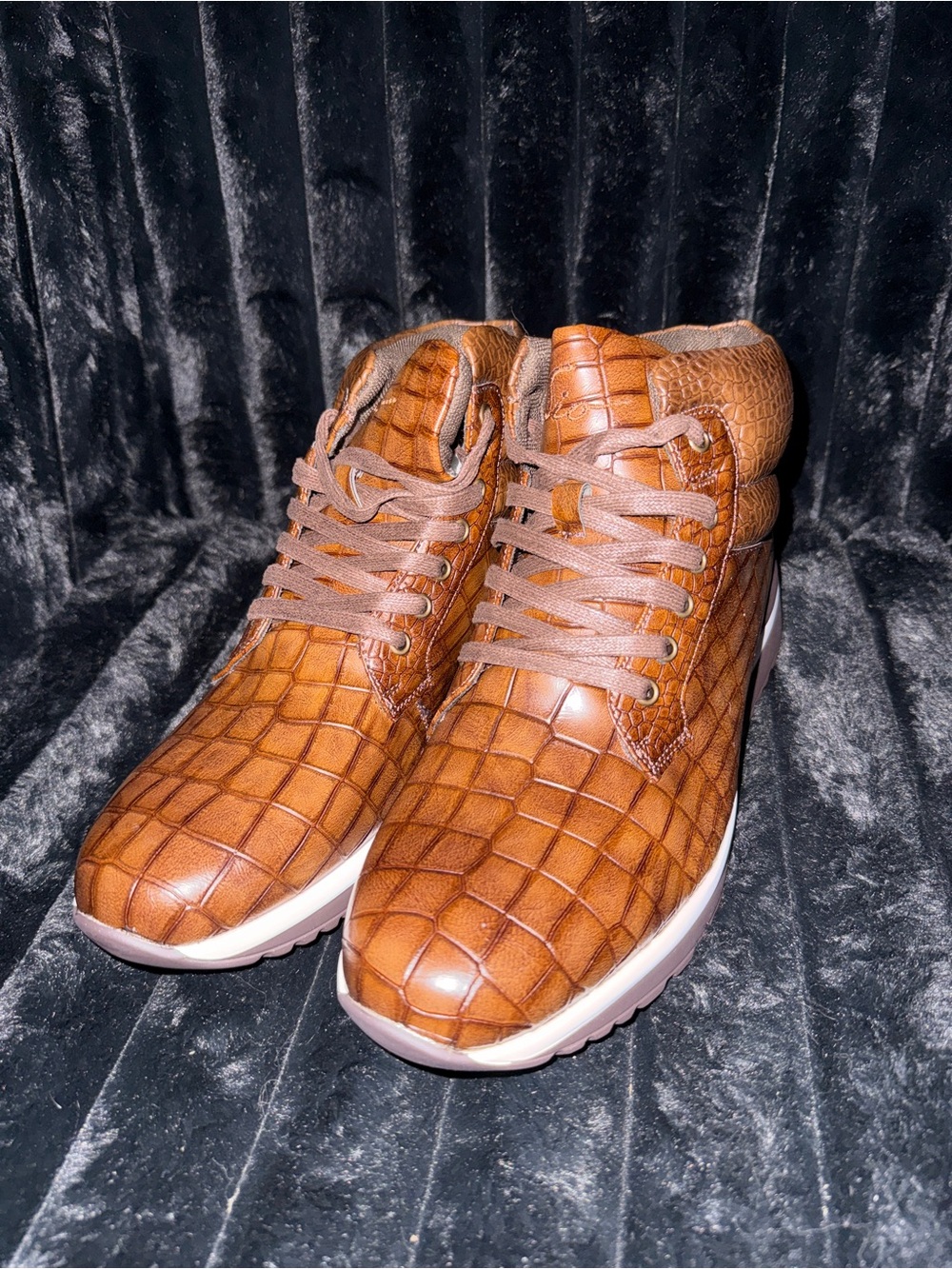 Sio Men's Croc-Embossed Brown High-Top Boots
